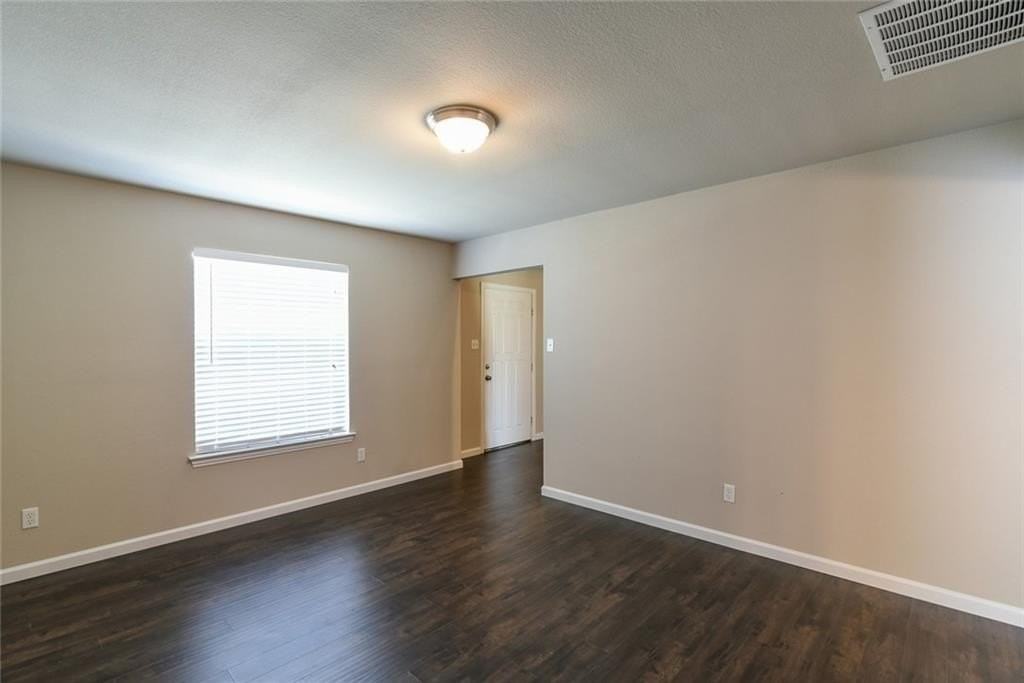 5131 Ivycrest Trl - Photo 5 of 32