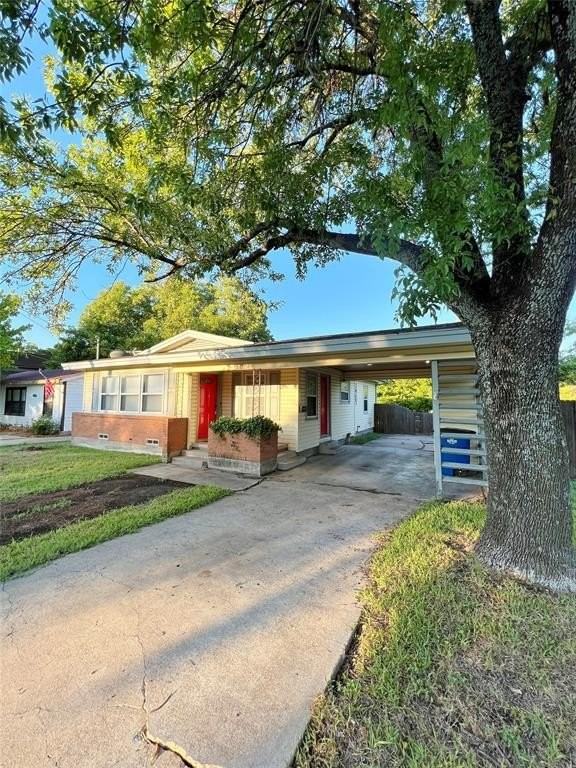 1319 N Clay St - Photo 2 of 18