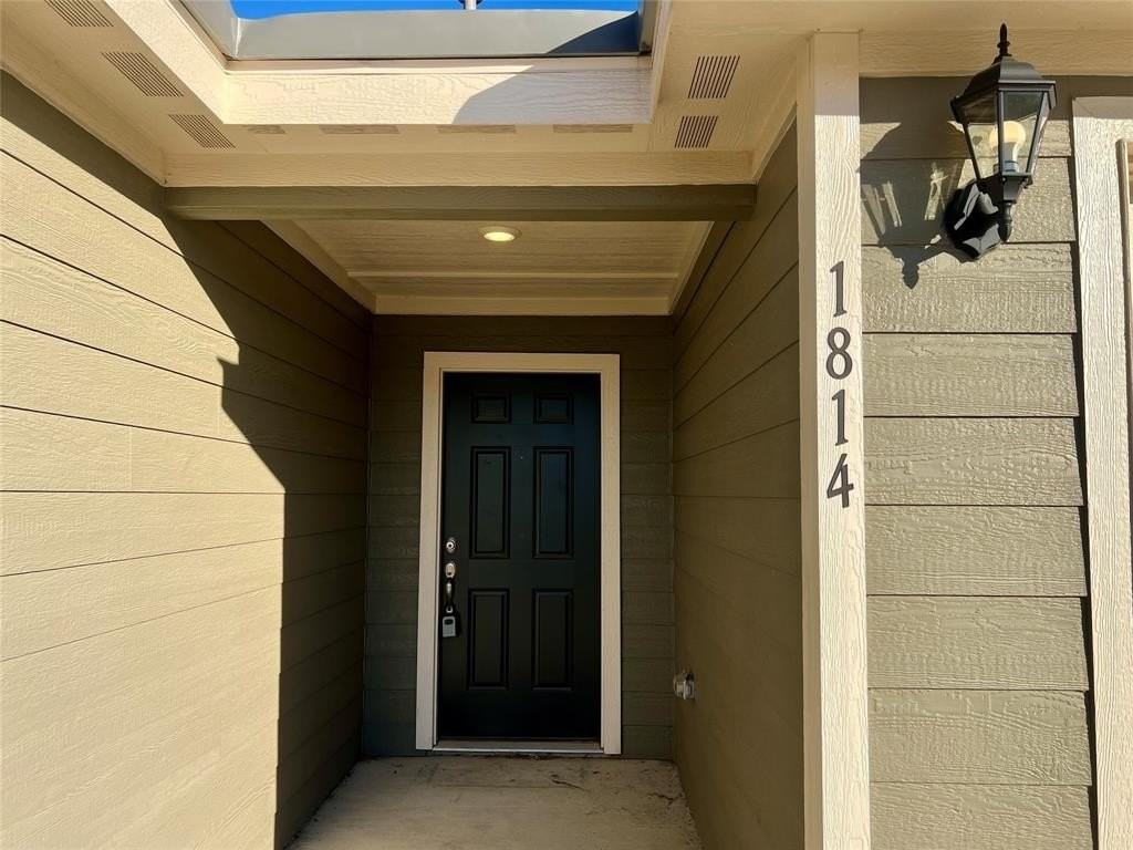 1814 Fergus Dr - Photo 2 of 37