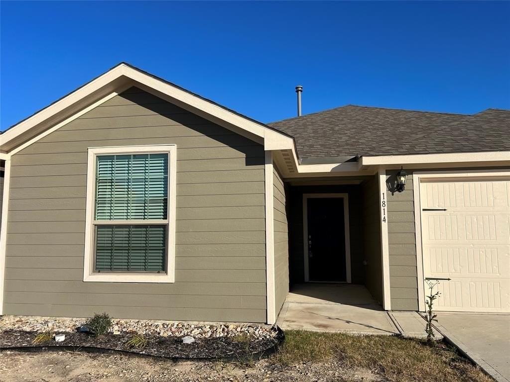 1814 Fergus Dr - Photo 3 of 37