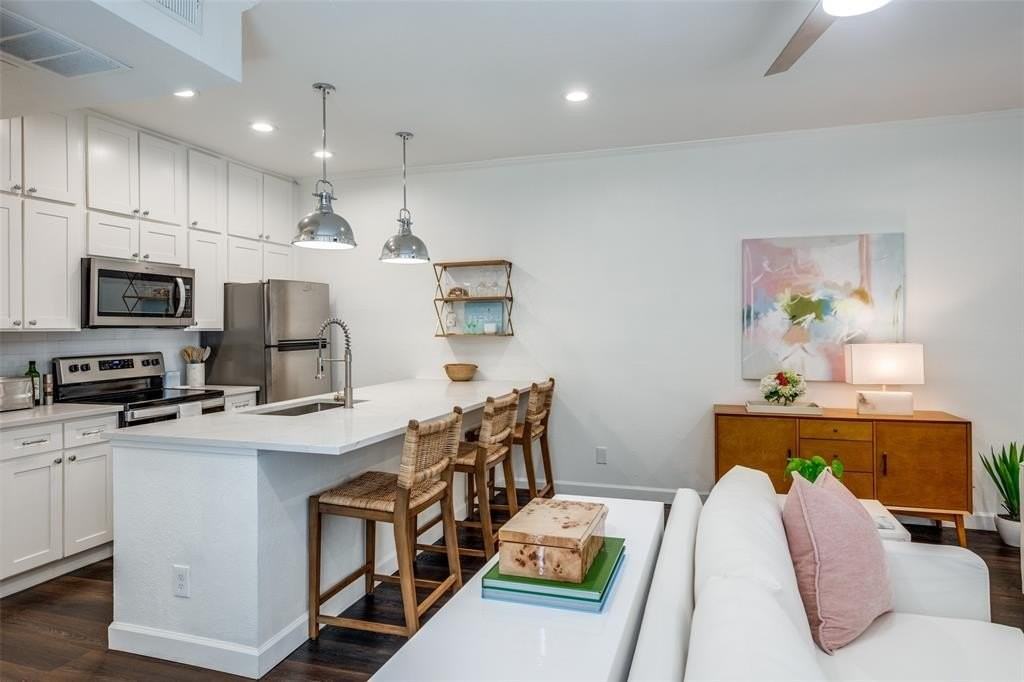 3315 Rosedale Ave #4 - Photo 5 of 9