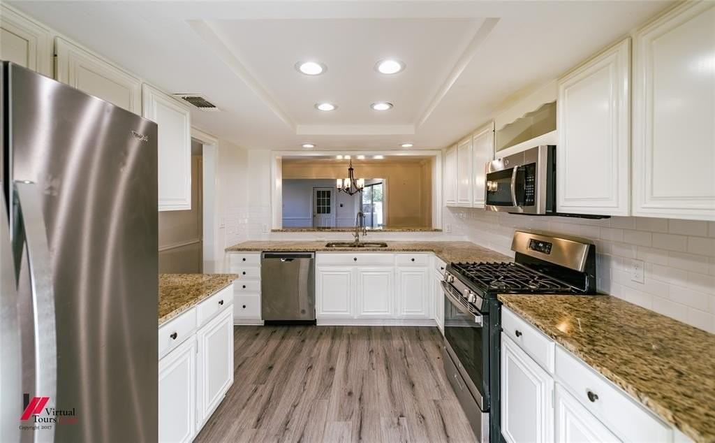 65 Tealwood St - Photo 4 of 40