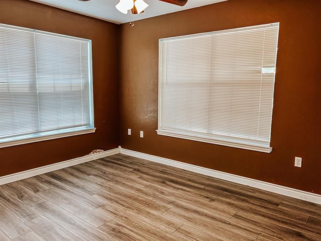 542 Goin St - Photo 4 of 7