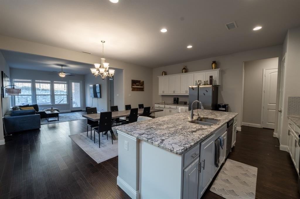 3612 Elizabeth St - Photo 5 of 18