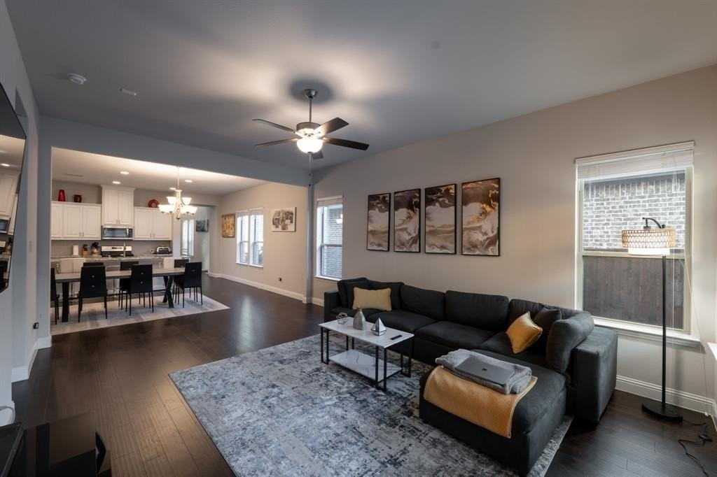 3612 Elizabeth St - Photo 6 of 18