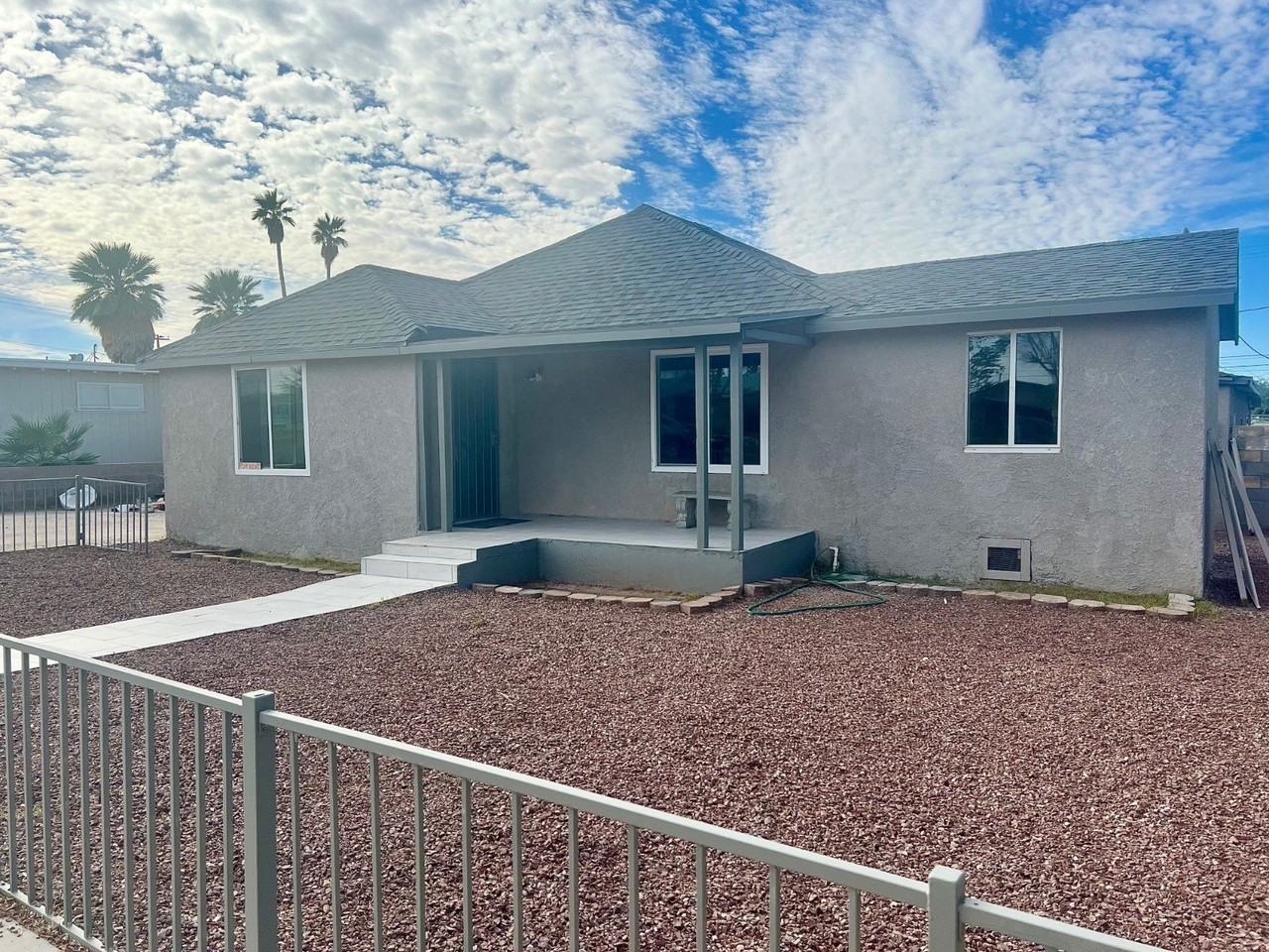 928 S 7th Ave - Photo 2 of 12