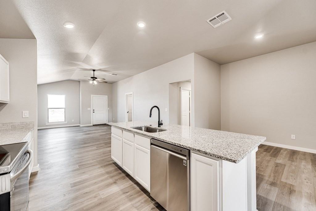 6210 Appaloosa Ln - Photo 3 of 23