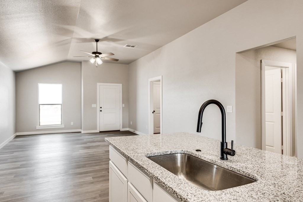 6210 Appaloosa Ln - Photo 4 of 23