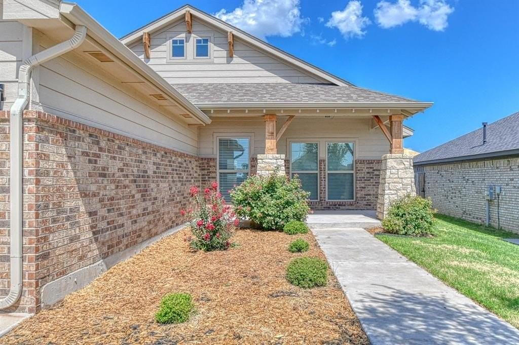 432 Pergola St - Photo 3 of 39