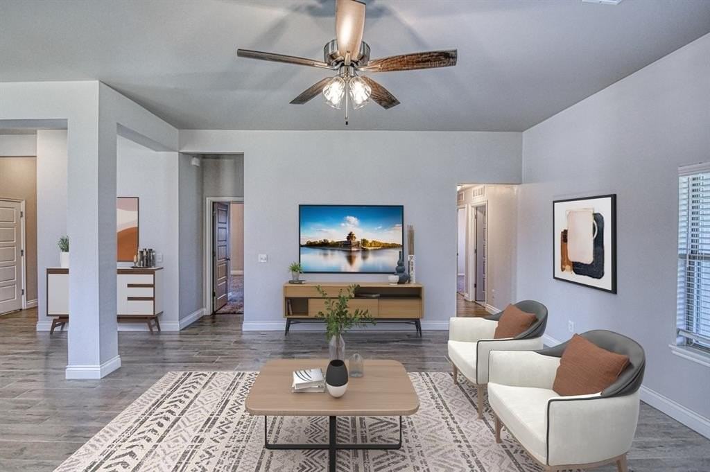 624 Caladium Dr - Photo 6 of 37