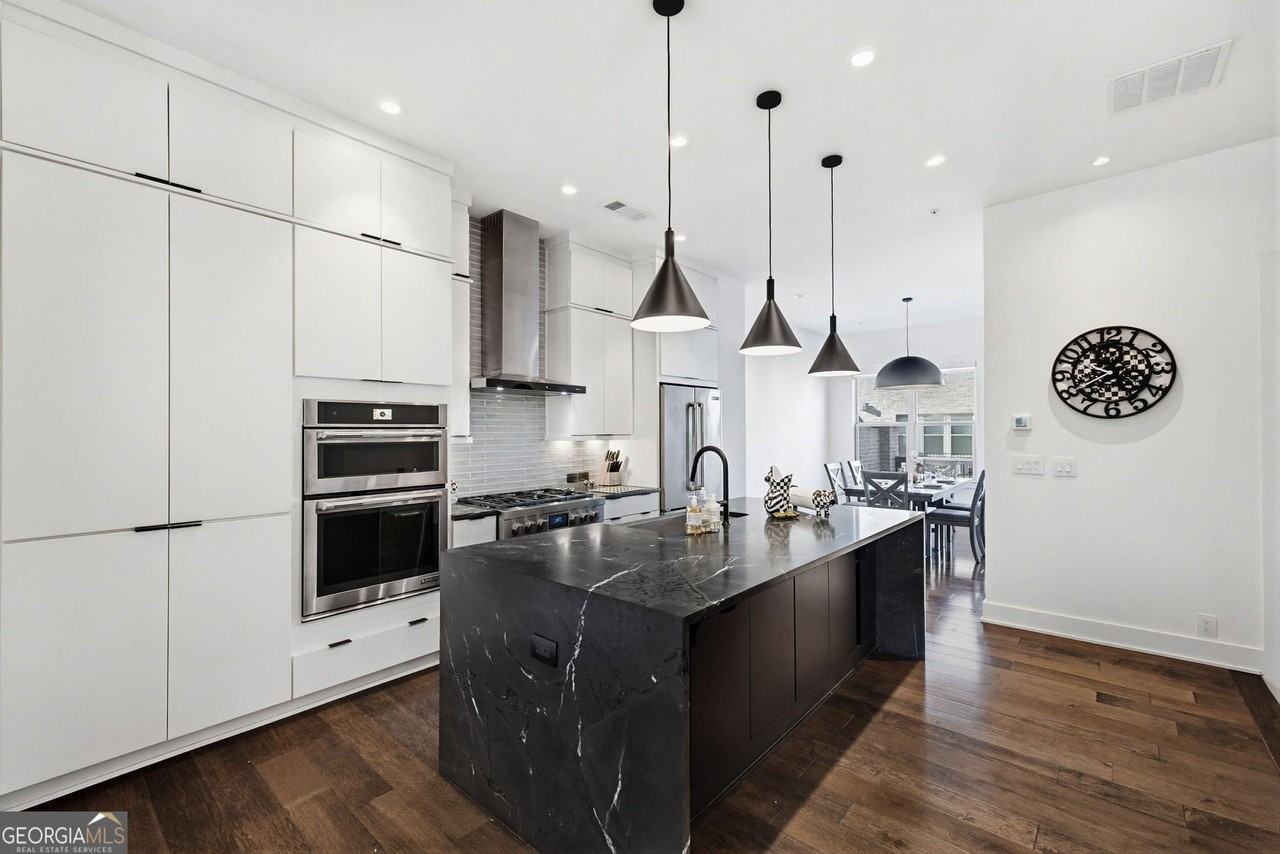 3573 Parkside Way - Photo 4 of 27