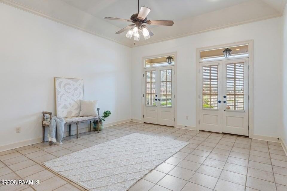 126 Kingspointe Cir - Photo 3 of 20