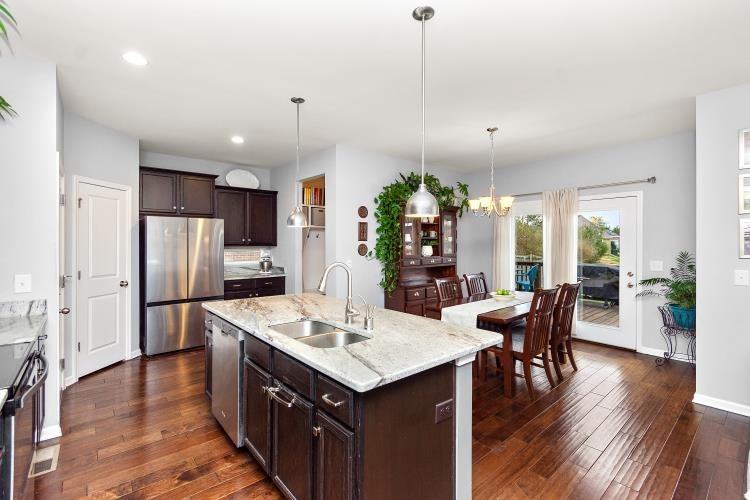 2130 Kirkwood Dr - Photo 5 of 23