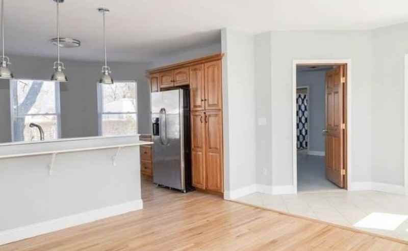 326 6th St Apt 1 - Photo 3 of 11