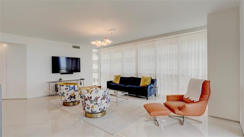 4240 Galt Ocean Dr #1006 - Photo 6 of 48