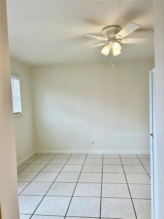 1095 Se 22nd Ave #8 - Photo 3 of 11