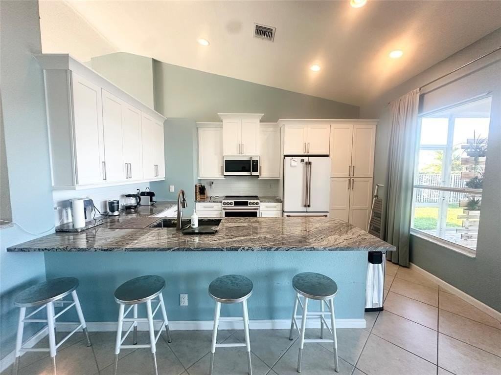 6104 Santa Margarito Dr - Photo 4 of 21