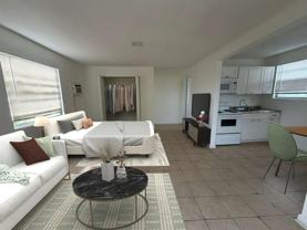 1853 Nw 5th St #2 - Photo 1 of 1