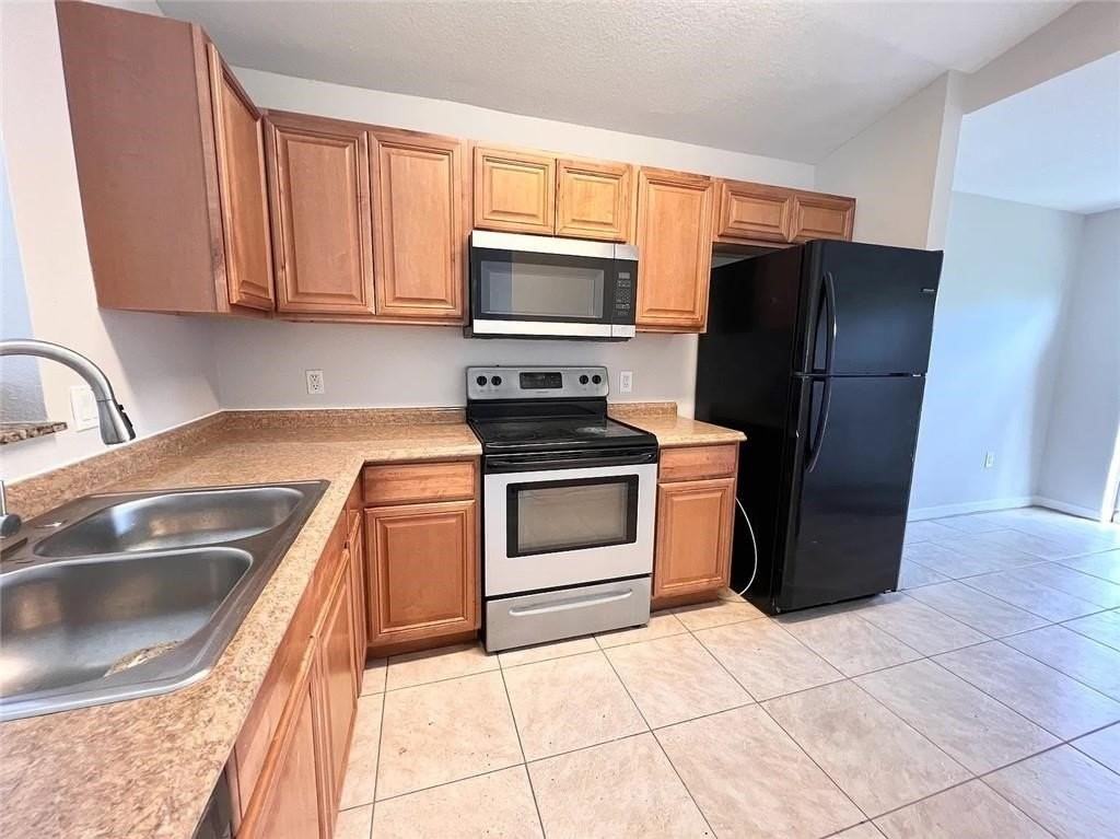 4886 29th Ave - Photo 2 of 8