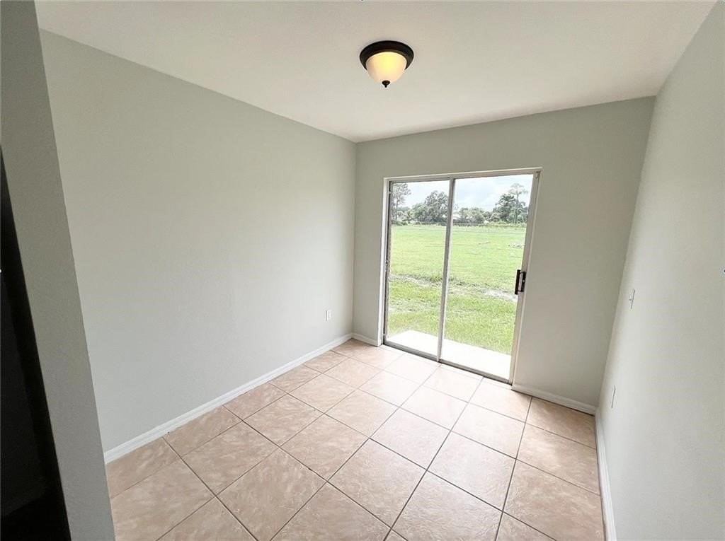 4886 29th Ave - Photo 4 of 8