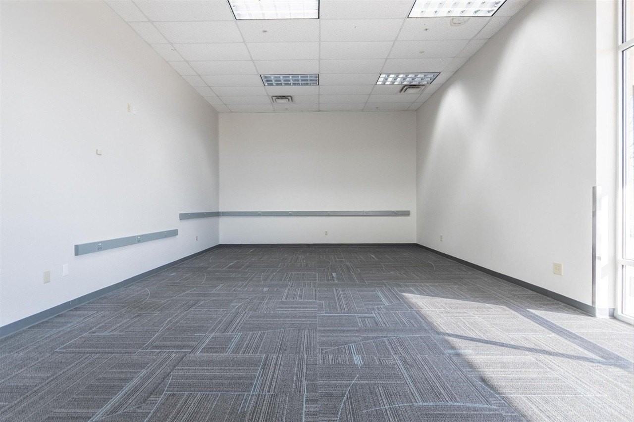 2625 Scottsville Rd - Photo 6 of 22