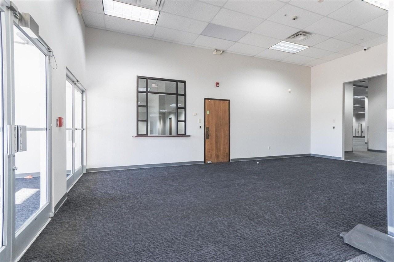 2625 Scottsville Rd - Photo 7 of 22