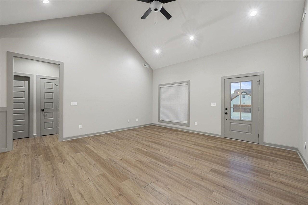 3107 White Ash St - Photo 2 of 29