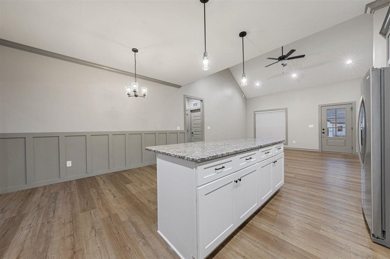 3107 White Ash St - Photo 5 of 29