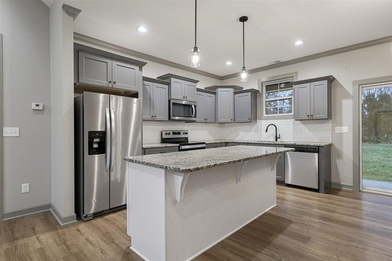 3107 White Ash St - Photo 7 of 29