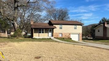 featured image of 115 N Valley Dr Nw