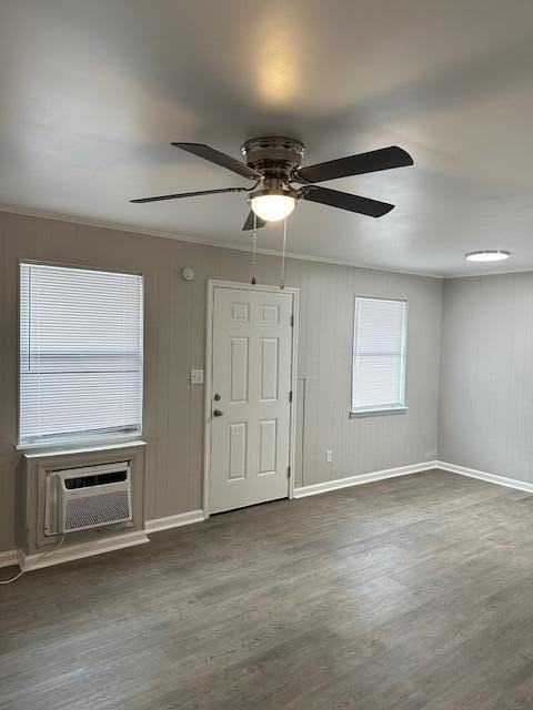 707 20th St Se - Photo 3 of 9