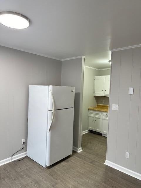 707 20th St Se - Photo 4 of 9