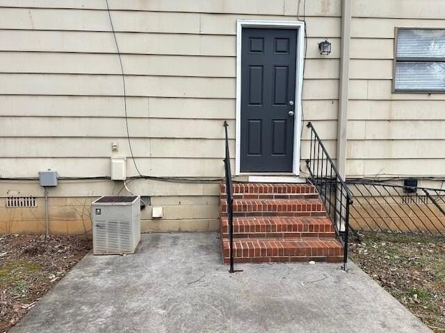 4100 N Ocoee St - Photo 2 of 15