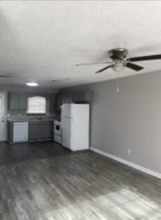 4371 Ellis Cir Nw - Photo 4 of 11