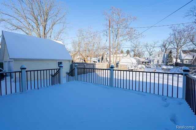 155 Draper Ave - Photo 7 of 47