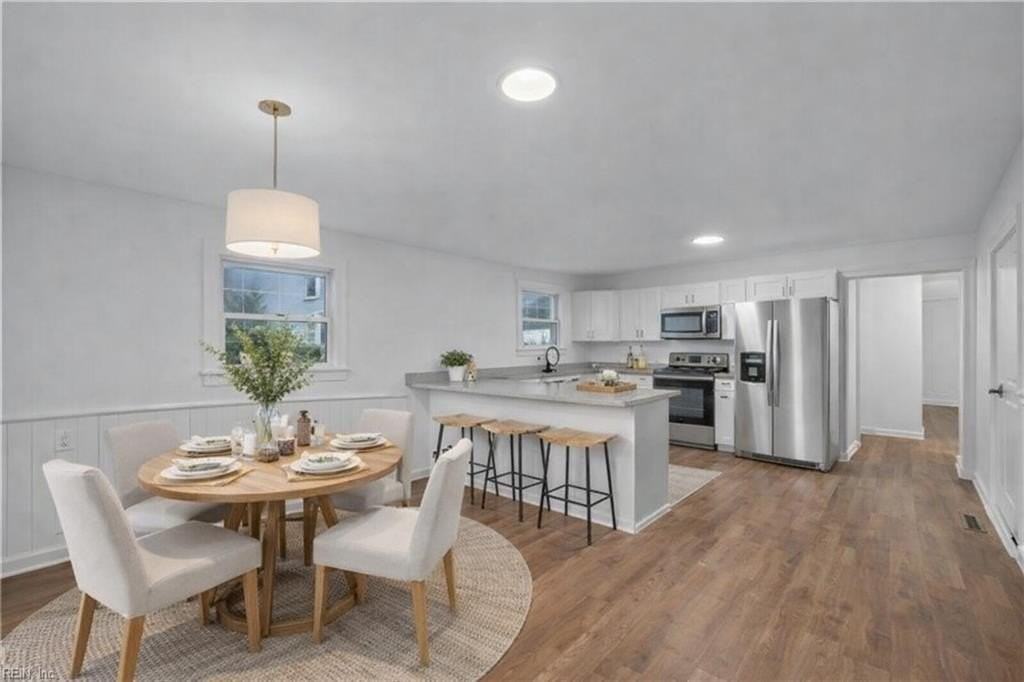 416 Maryland Ave #A - Photo 3 of 23