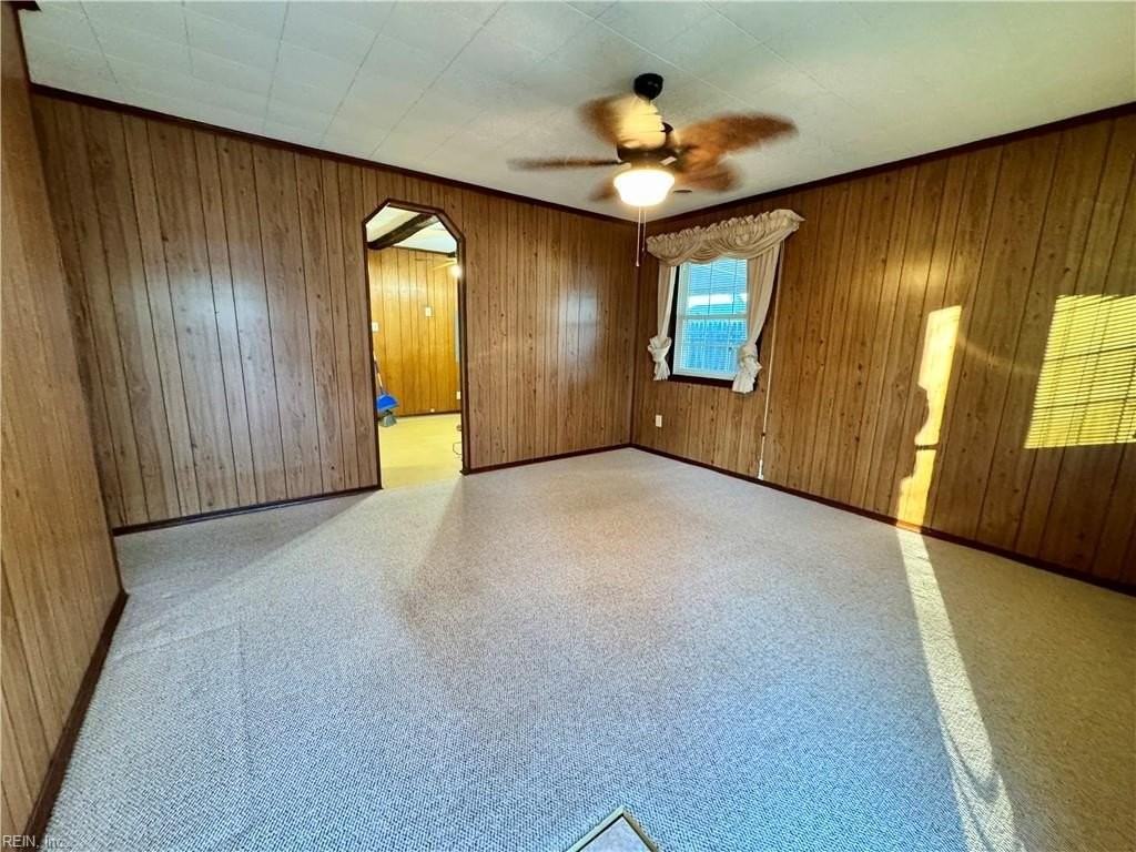 1843 Kensington Dr - Photo 3 of 18