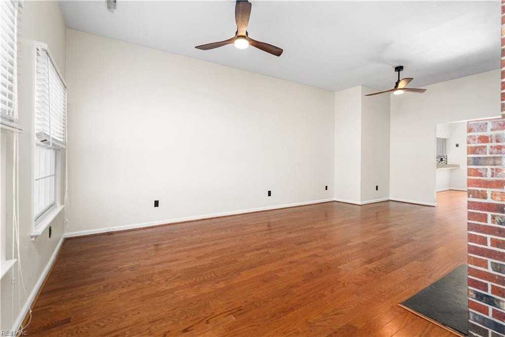 38 Sacramento Dr - Photo 4 of 26