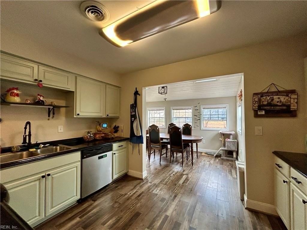 3565 Dandelion Cres - Photo 5 of 25