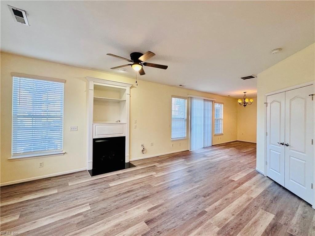 1017 Farrcroft Way - Photo 2 of 22