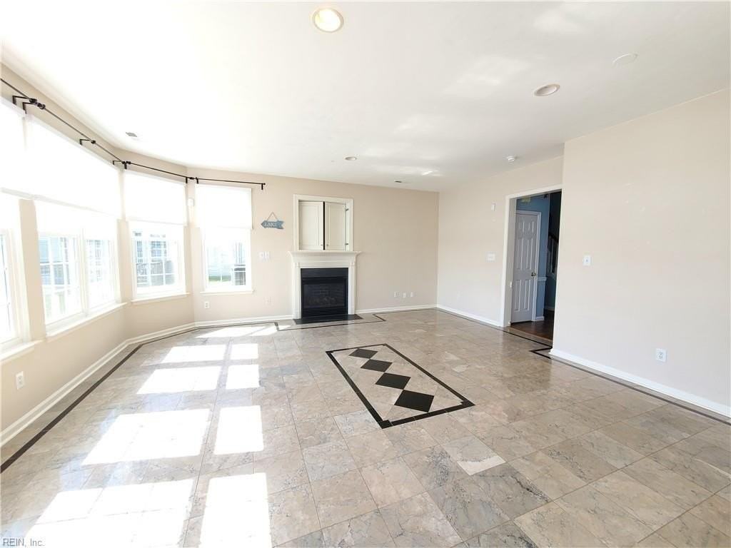 5500 Summer Cres - Photo 2 of 19