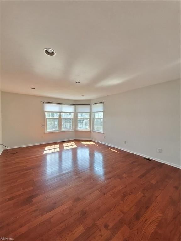 5500 Summer Cres - Photo 4 of 19