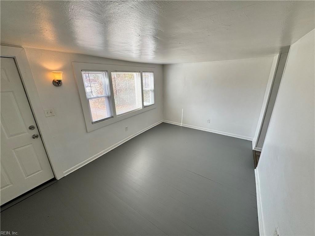 100 W Cummings Ave #A - Photo 2 of 12