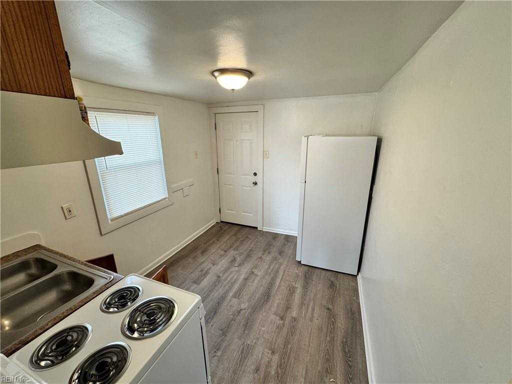 100 W Cummings Ave #A - Photo 6 of 12