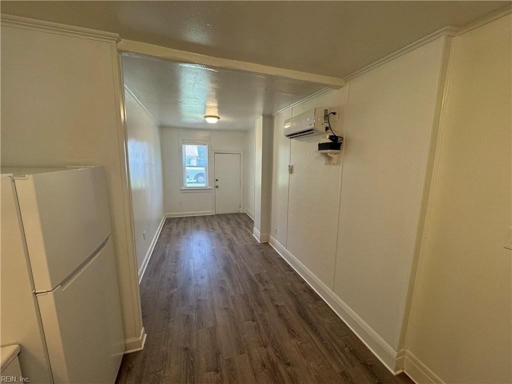 1671 Anne St #6 - Photo 2 of 10