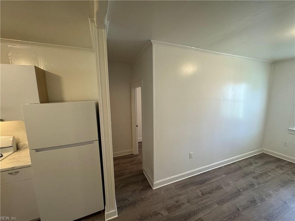 1671 Anne St #6 - Photo 5 of 10