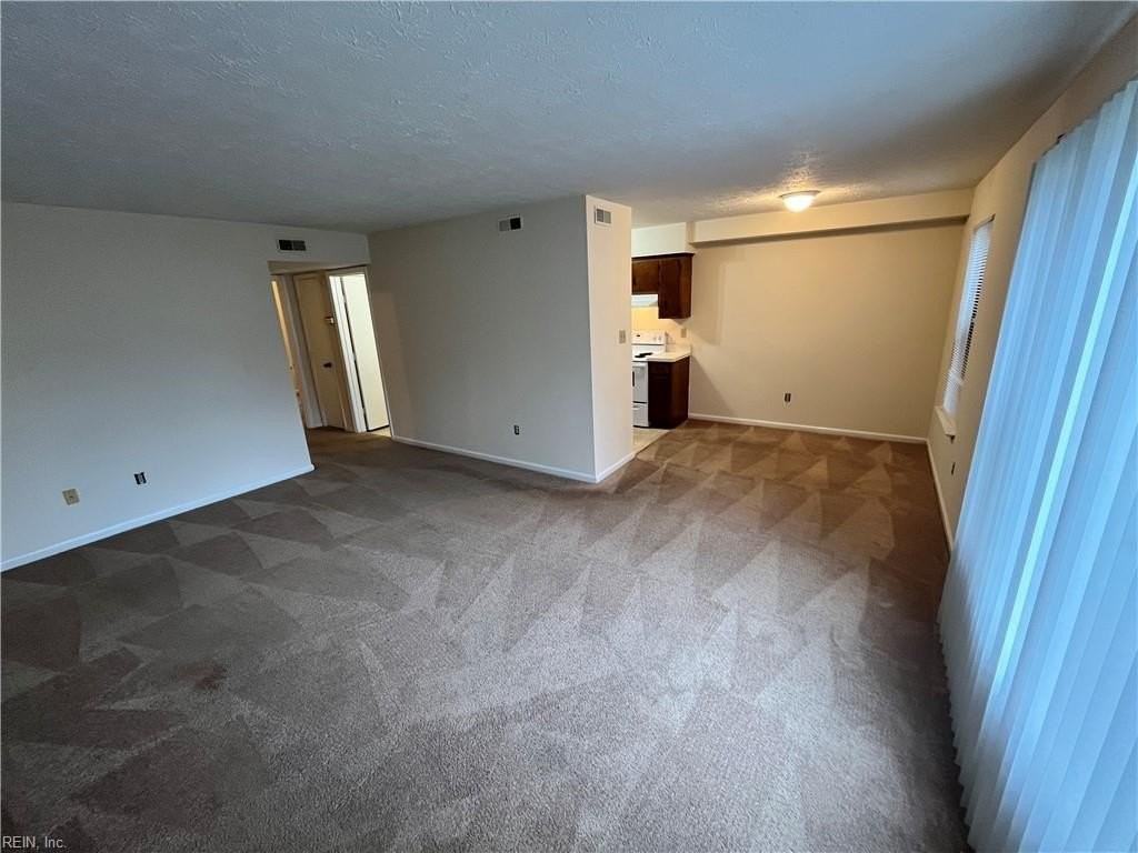 202 N Mallory St #F - Photo 3 of 13