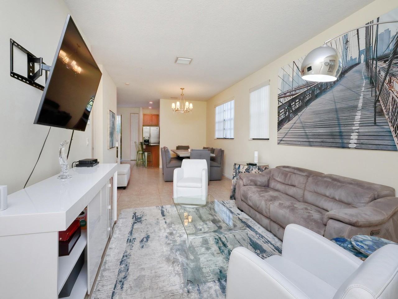 102 E Astor Cir - Photo 4 of 29