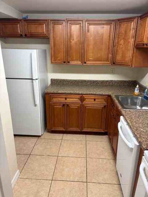 411 Executive Center Dr ##106 - Photo 3 of 9