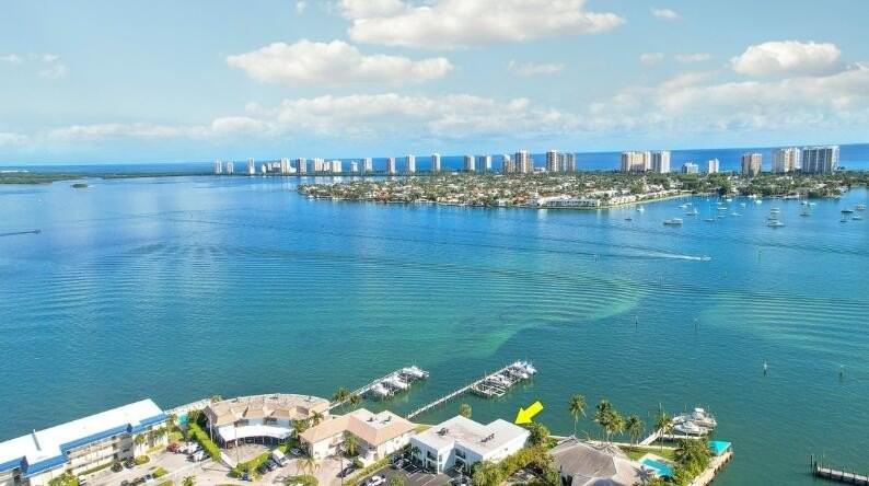 360 Wilma Cir #5 - Photo 4 of 16